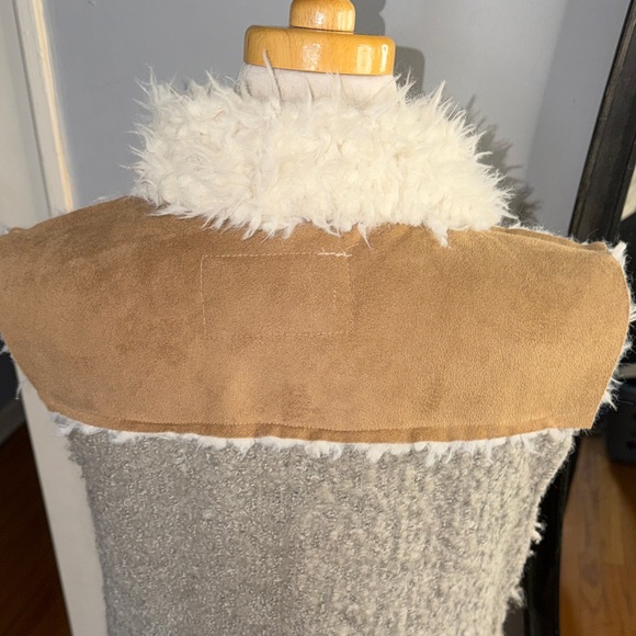 Saturday Sunday Anthropologie Fluffy Cream Vest - Picture 8 of 11